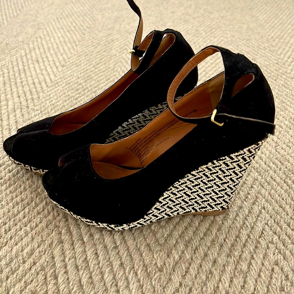 Black Wedge Heel
